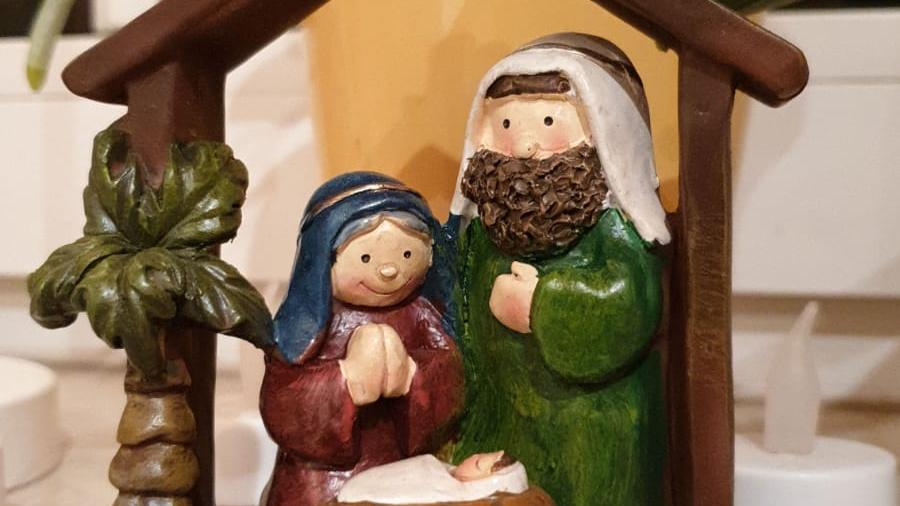 2021-Weihnachten-Krippe-Kinder